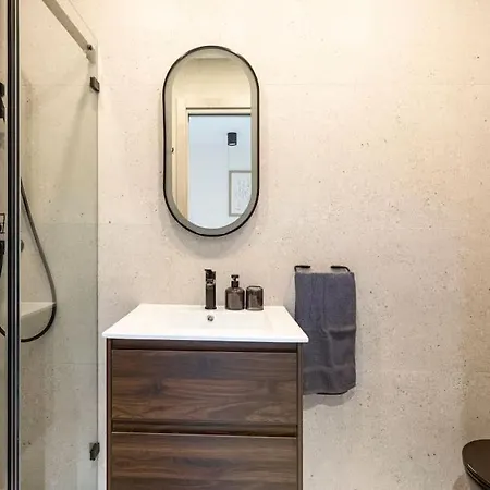 Boutique By Holi *